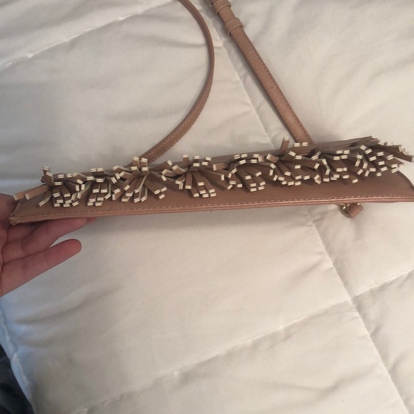 Blush fringe-animal print int- cross body clutch - Picture 4 of 7